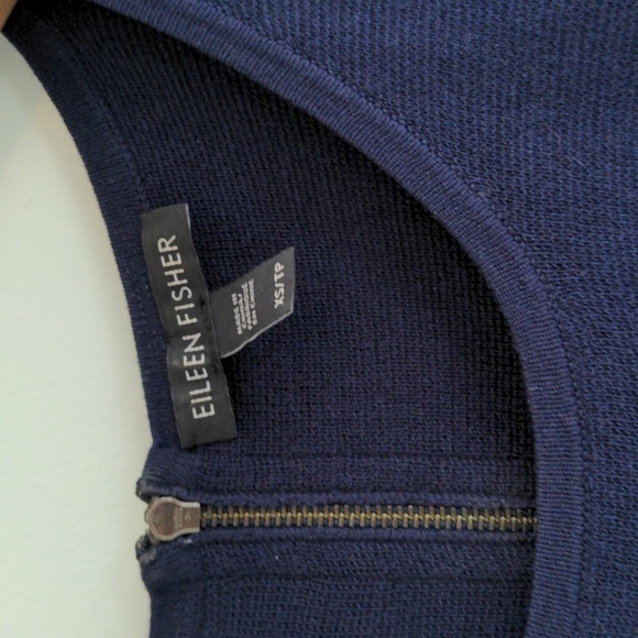 Eileen Fisher Navy Silk Cotton Interlock Knit Back Zipper Sleeveless Blouse - Picture 2 of 4